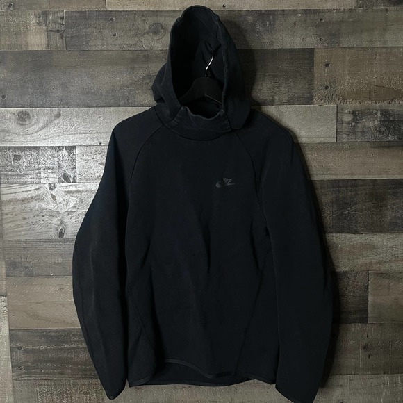 SOLD Nike Sportswear Tech Fleece Hoodie XS - Picture 2 of 3